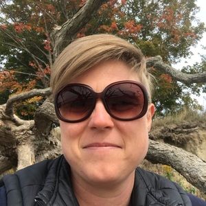 Meet your Posher, Valentina